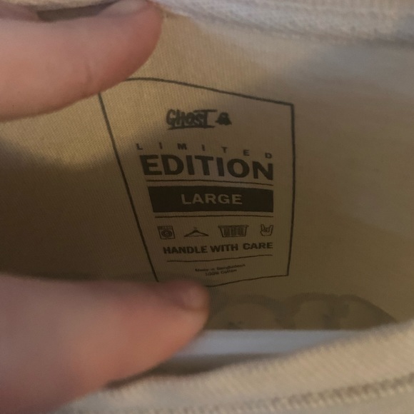 Limited edition ghost tee - Picture 2 of 3